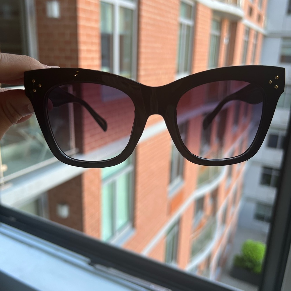 Cat eye sunglasses